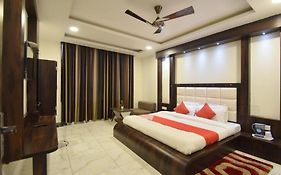 Hotel Galaxy,Katra